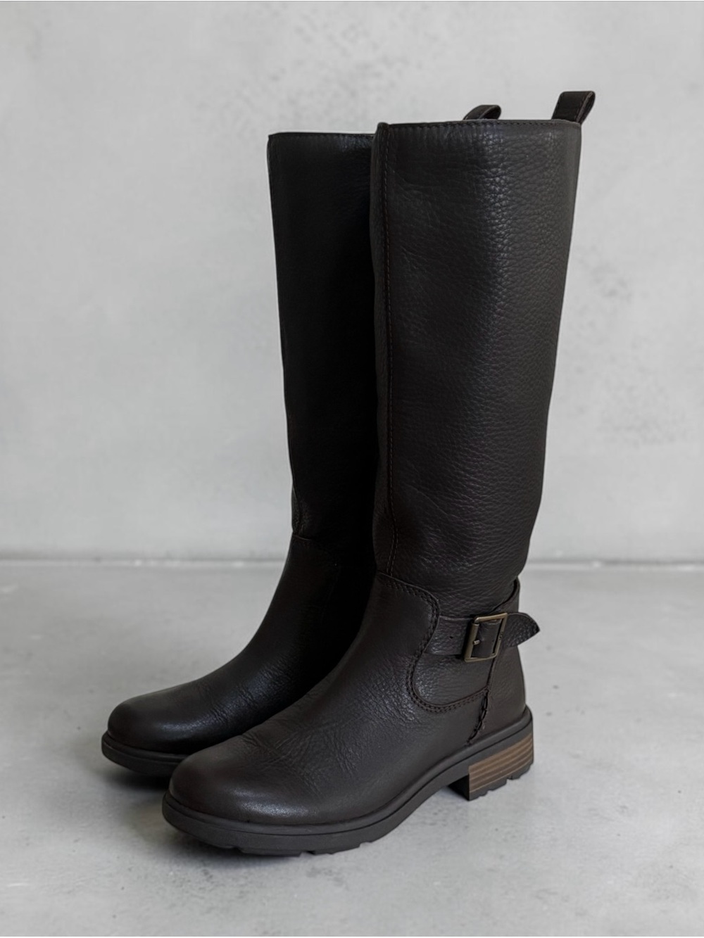 UGG Women’s Harrison Tall Leather Riding Boots Dark Brown 7.5 EUC! - Picture 4 of 12